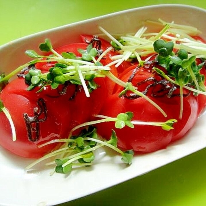 トマトと塩昆布カイワレ大根のサラダ